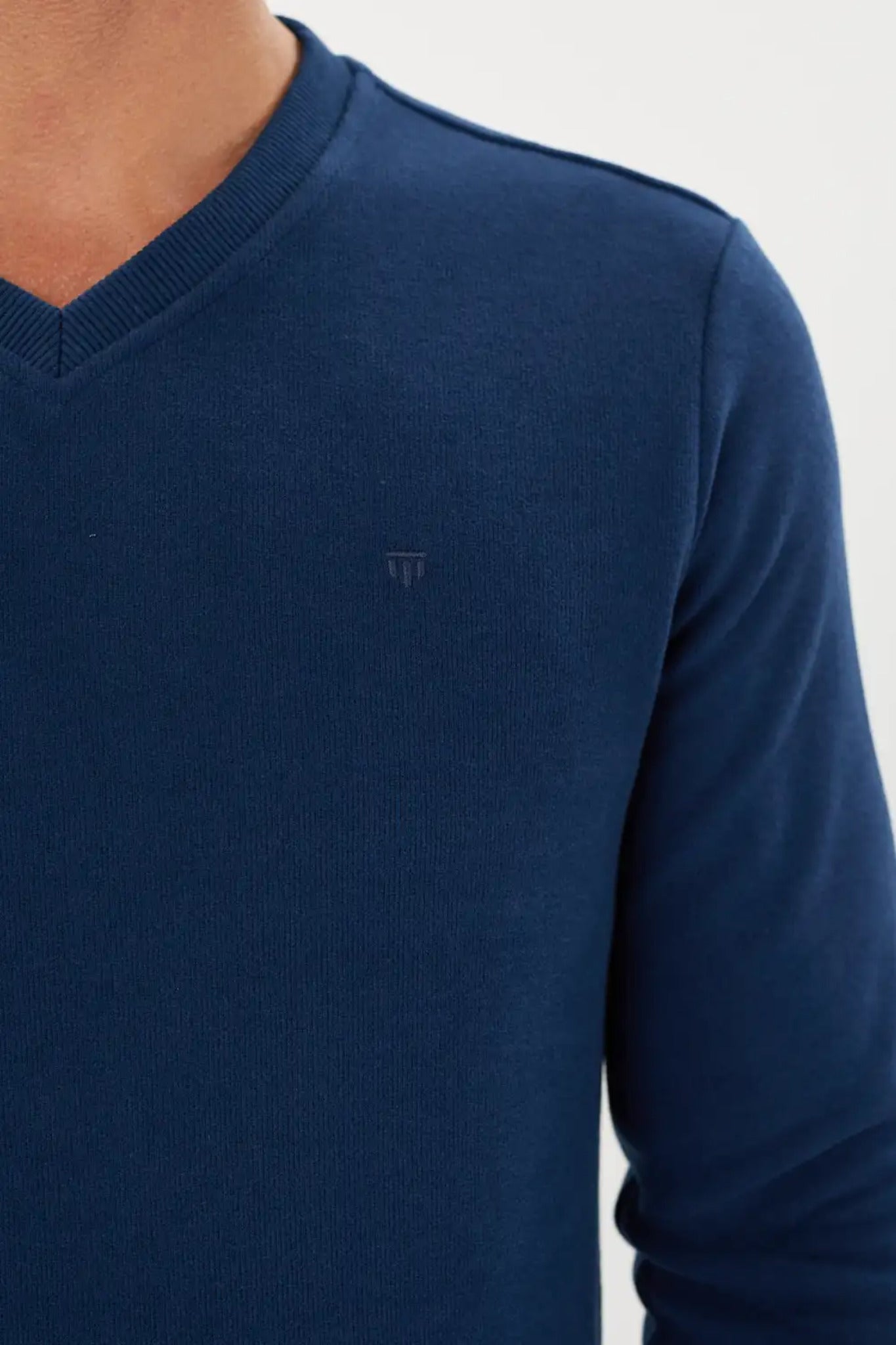 Ανδρική Μπλούζα V Stable MFG